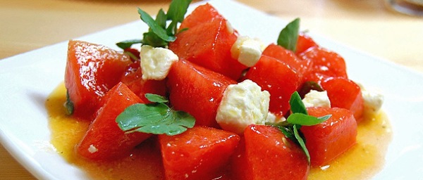 Vattenmelon och fetaost sallad 